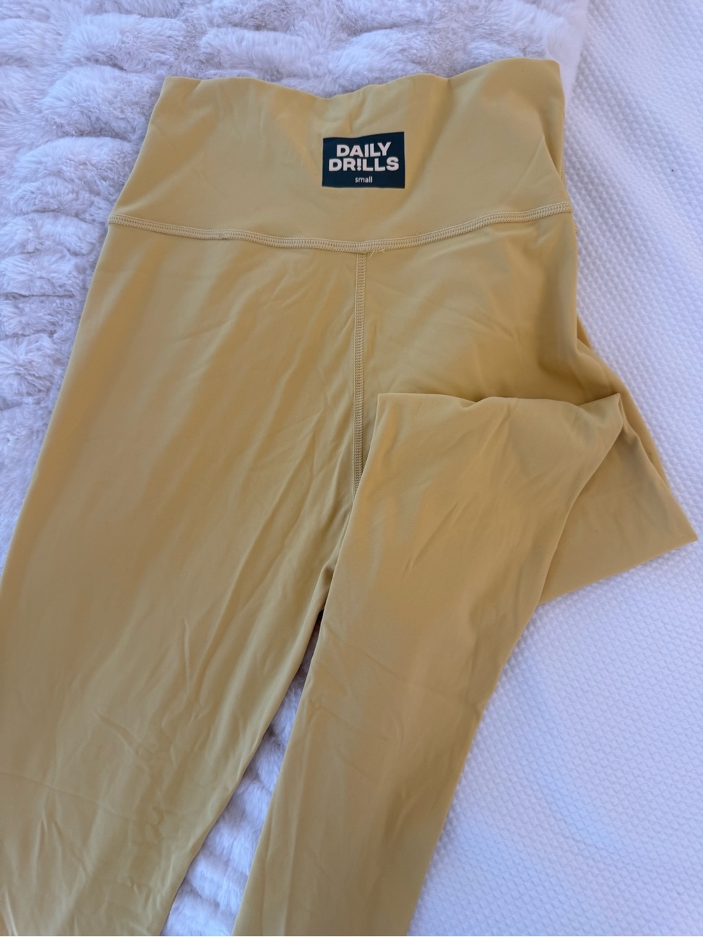 Daily Drills High-Waist Leggings in Sunny Yellow